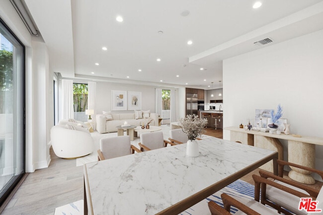 Photo - 725 Croft Ave Unit 110