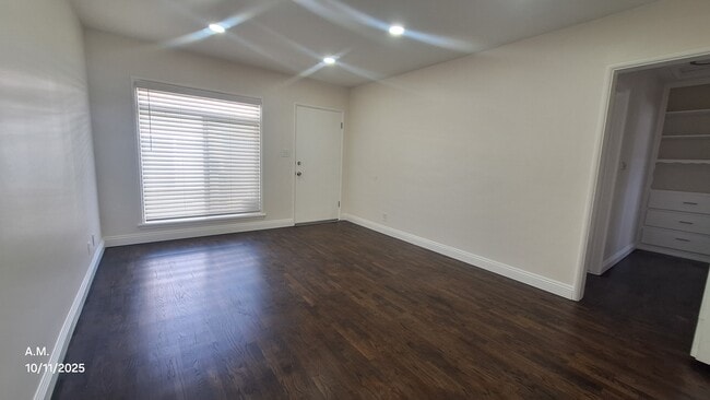 Photo - 16321 Prairie Ave Unit 16321