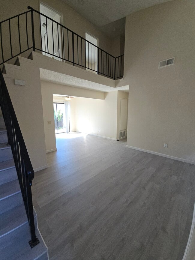 Photo - 713 Corvette Dr