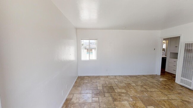 Building Photo - 4840 Art St