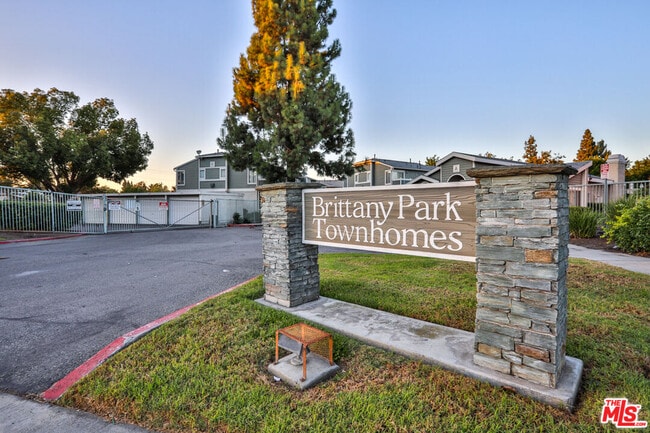 Photo - 926 W Philadelphia St