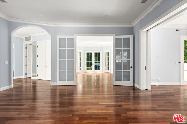 Photo - 1357 Schuyler Rd