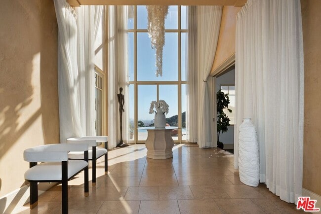 Photo - 8 Beverly Ridge Terrace