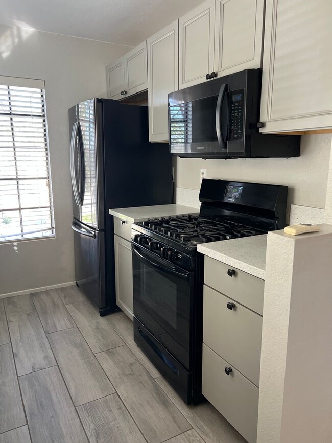 Photo - 1-bedroom condo - great location in Mira Mesa!