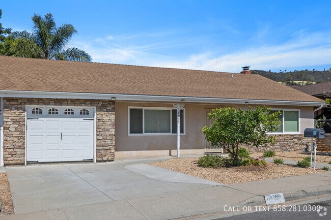 Building Photo - 1955 Golden Cir Dr Rental