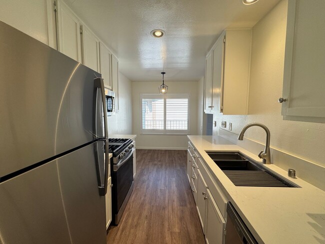 Photo - Beautiful & Bright 2Bd/1.5Ba Condo in Mission Viejo w/AC & Garage!