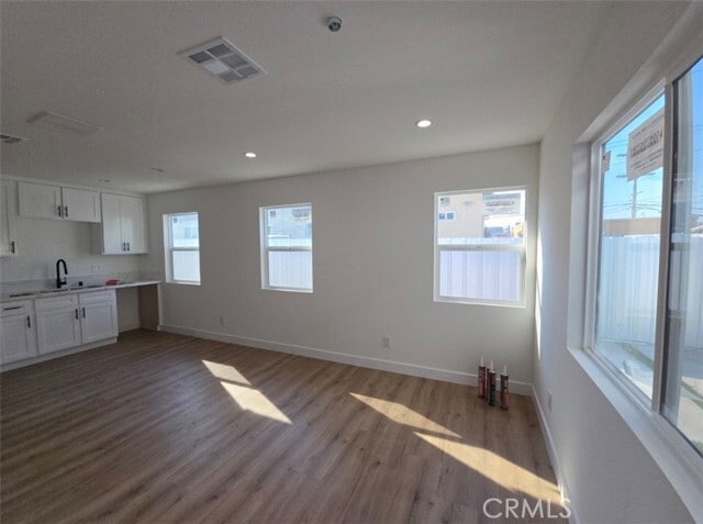 Photo - 1547 W 82nd St