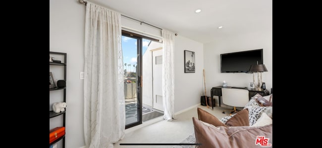 Photo - 1044 10th St