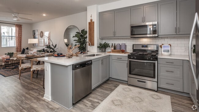 2BR, 2BA - 1056 SF - Lincoln Village Apartment Homes