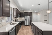 Photo - 105 Red Brick Dr