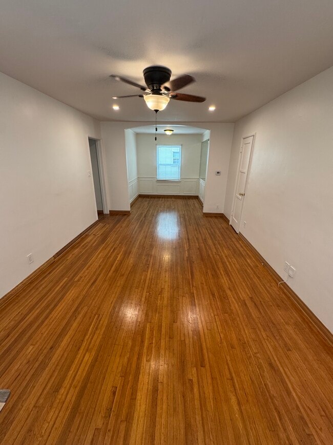 Living Room - 5981 Guthrie Ave Unit #1