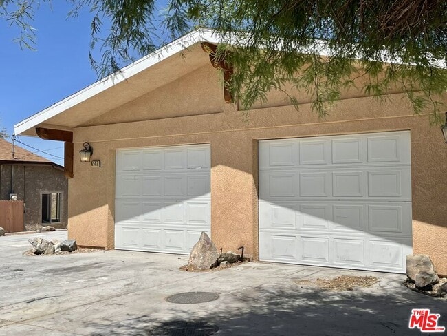 Photo - 6587 Oasis Ave Unit B