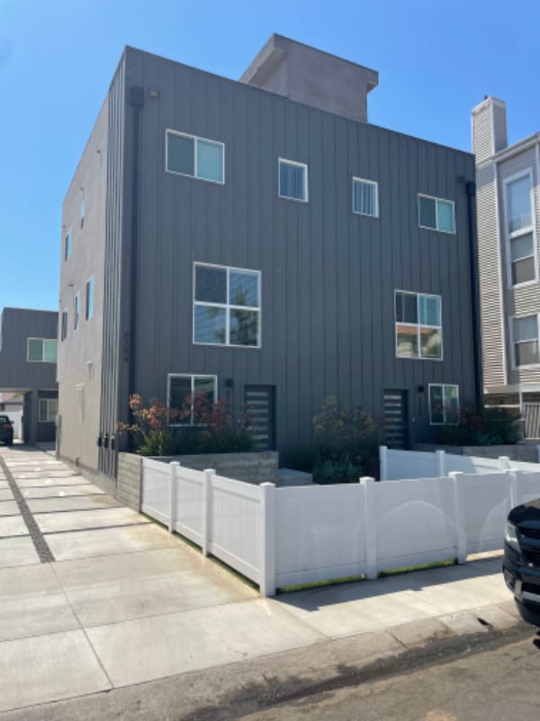 Building Photo - 6758 W 86th Pl