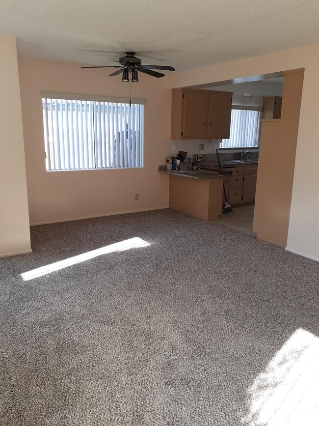 Photo - 15414 Larch Ave Unit Larch Front