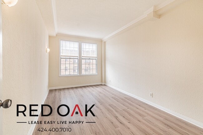 Photo - 5640 Franklin Ave Unit 402