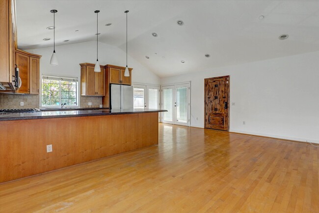 Photo - 456 Smithwood Dr Unit 456 1/2