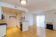 Photo - PRIME LOCATION FOR 2 BEDROOM/2.5 BATHROOM ... Condo