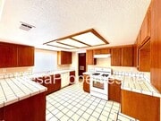 Photo - 11540 Mohawk Rd House