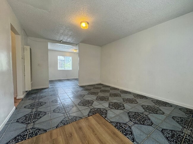 Building Photo - 2230 Wall St Unit 2230-1