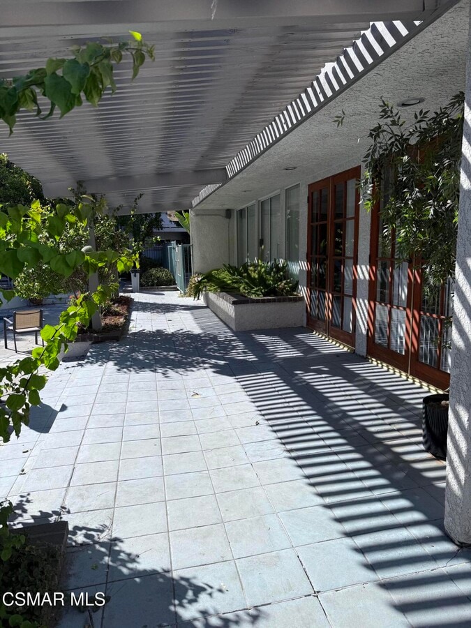 Photo - 20134 Leadwell St