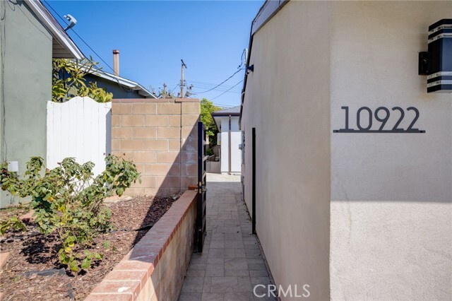 Photo - 10922 Garden Grove Ave