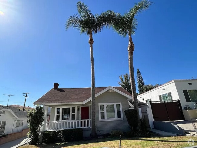 Building Photo - 1137 W 9th St Rental