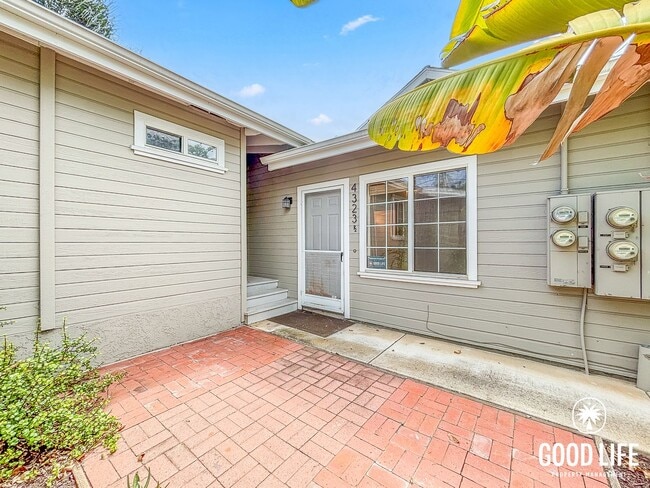 Building Photo - SD: Comfortable Junior 1BD/1BA Unit 4323 1/2 Cleveland Ave