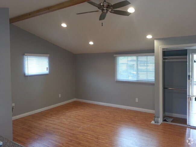Building Photo - 5317 Ventura Canyon Ave Rental