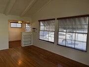 Photo - Kester Ave, 5069-5071 Unit 5071