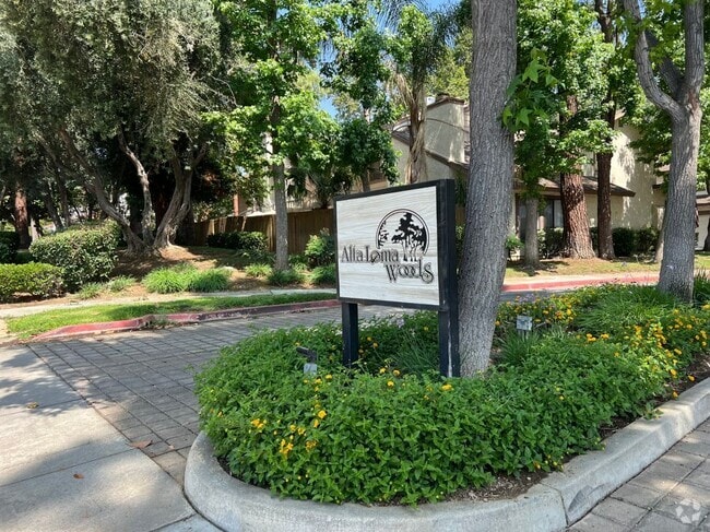 Building Photo - 6662 Altawoods Way Rental