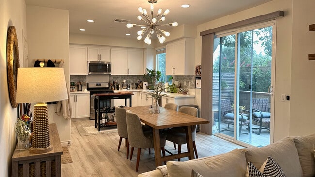 Dining/Kitchen - 194 Olive Ave