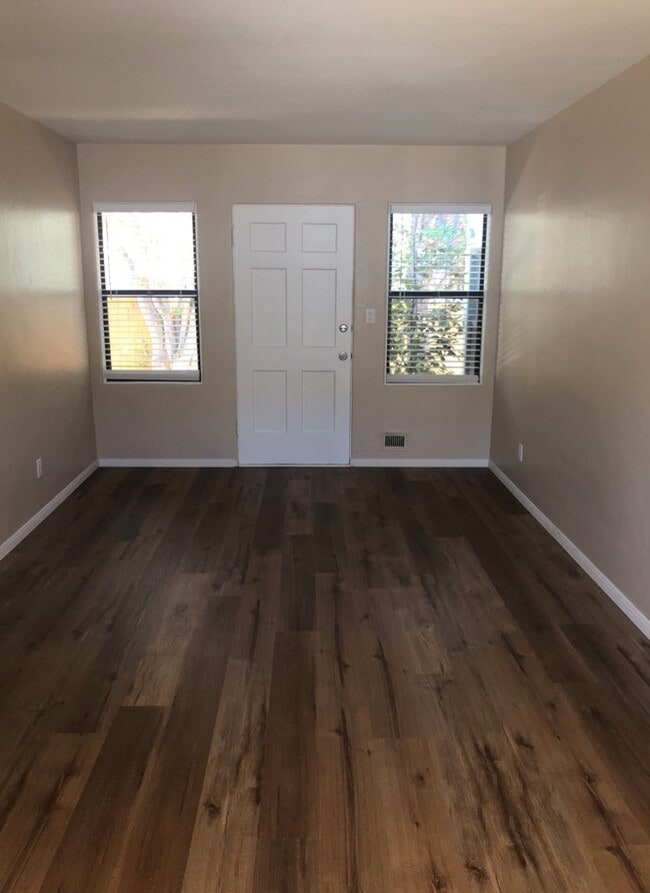 Photo - Diamond Street Unit 1043