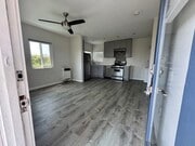 Photo - 3252 Beech St