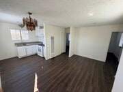 Photo - 1806 S 3rd St