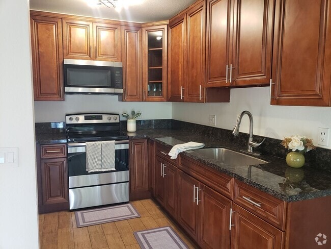 Building Photo - Orange 1 Bedroom Unit D-03 Rental
