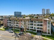 Photo - 1167 S Roxbury Dr Unit 103