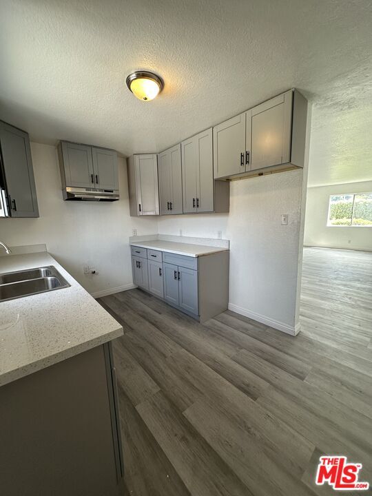 Photo - 1503 W 85th St