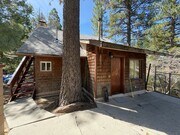 Photo - Cozy Meets Modern – Beautifully Upgraded Cabin in the Pines