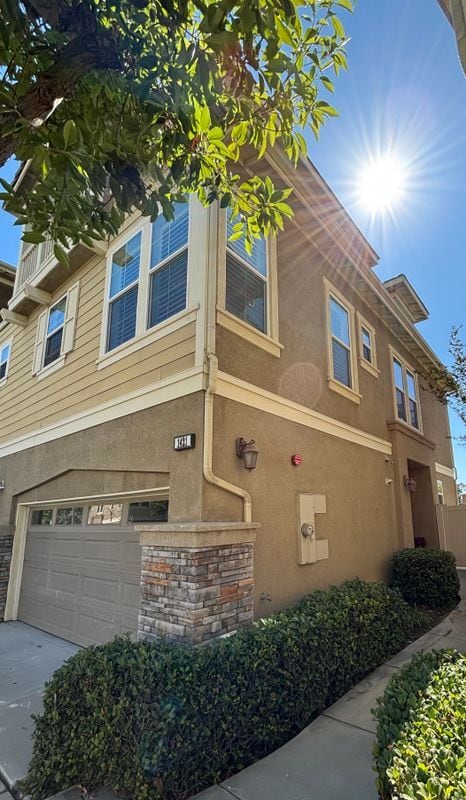 Building Photo - 1421 University Cir Rental