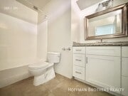 Photo - 1225 N Cherokee Ave Unit 103