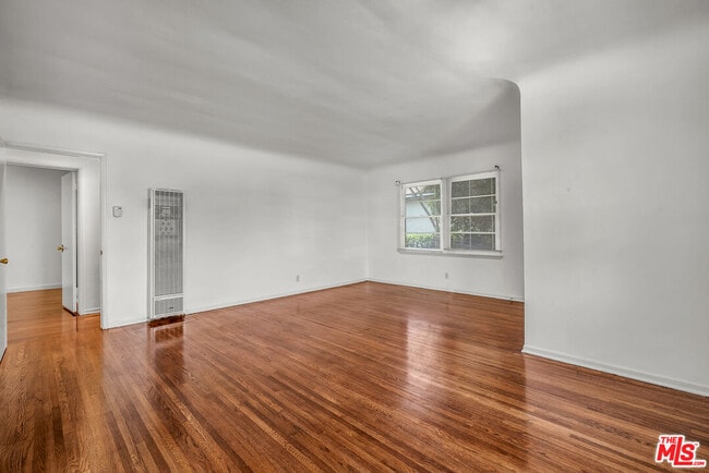 Building Photo - 4225 Campbell Dr Rental