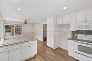 Photo - 4111 Reyes St