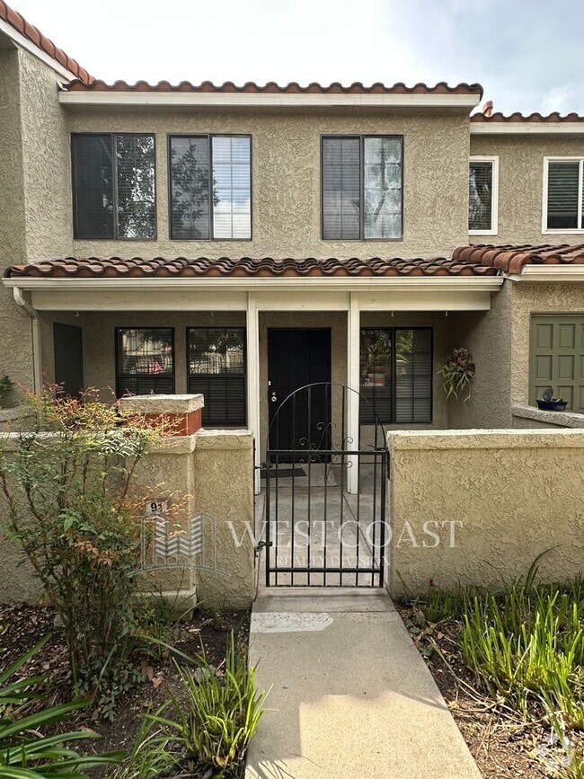 Building Photo - ***$500-OFF Move In Special**** Charming U... Rental