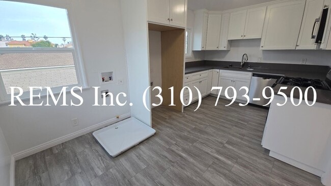 Photo - Bright and Renovated Upstairs Apartment w/ Laundry & Parking Unit 7052