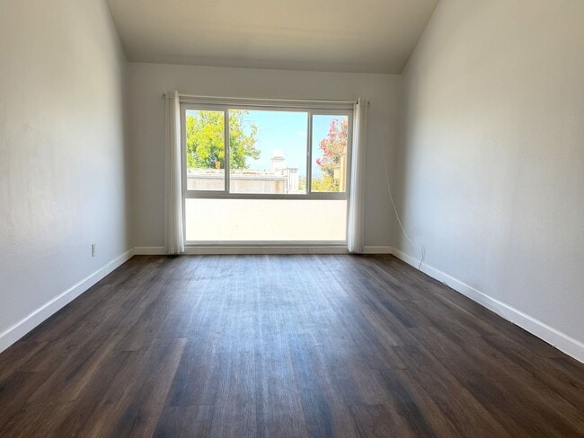 Photo - Adorable Light & Bright Sunset Meadows Condo!