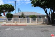 Photo - 1402 Celis St House