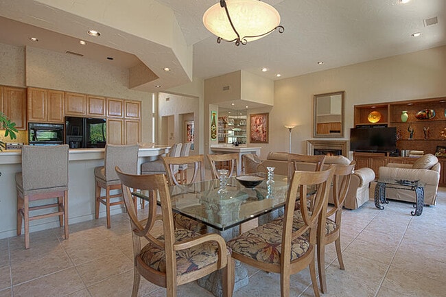 Photo - 379 Tomahawk Dr