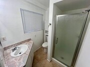 Photo - Studio Blocks from the Beach in Cardiff! House