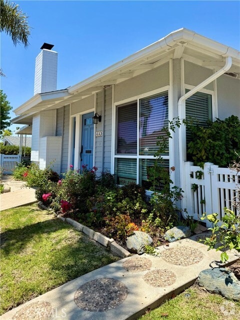 Building Photo - 445 Camino San Clemente Rental
