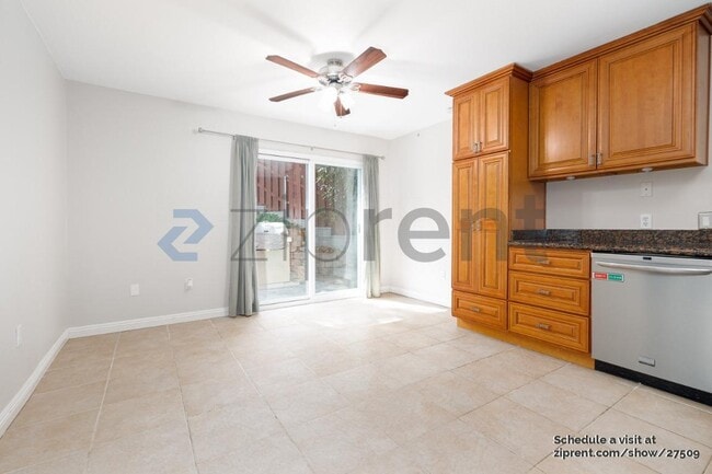 Photo - 280 Ritchey St